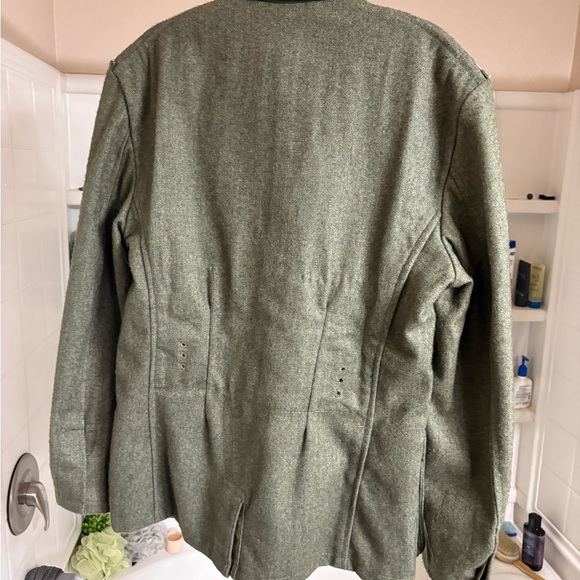 WW2 German Uniform - Picture 2 of 2